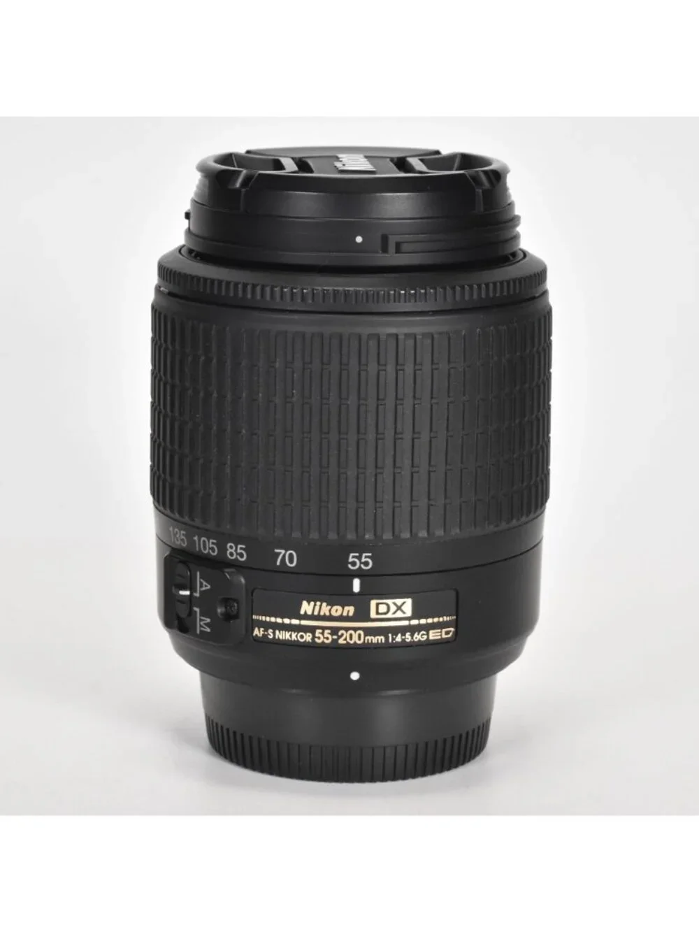 Nikon AF-S DX NIKKOR 55-200mm f/4-5.6G ED Zoom Lens with Bag Mint